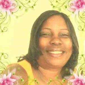 Meet your Posher, Adrienne